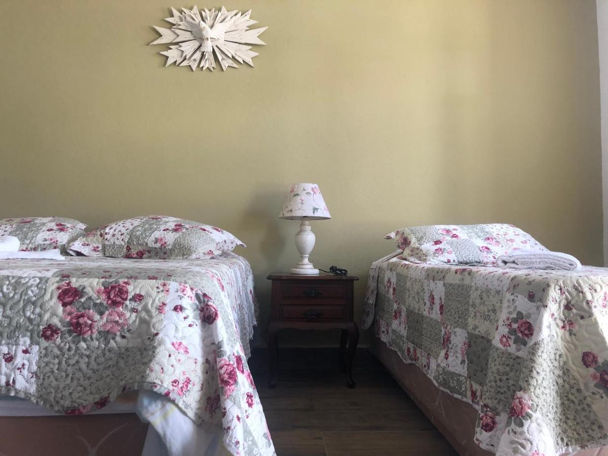 Vó Iris Inn 2*